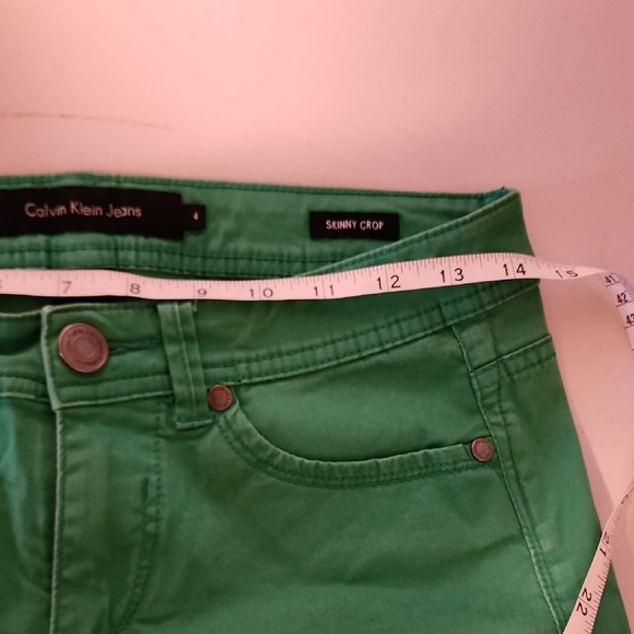 Calvin Klein Size 4 Skinny Crop Jeans - Picture 4 of 7